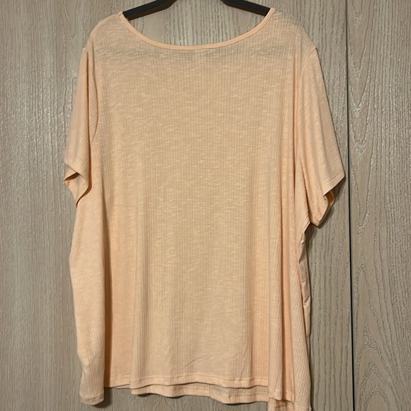 NWT Old Navy Peach Luxe Tee - Picture 4 of 4